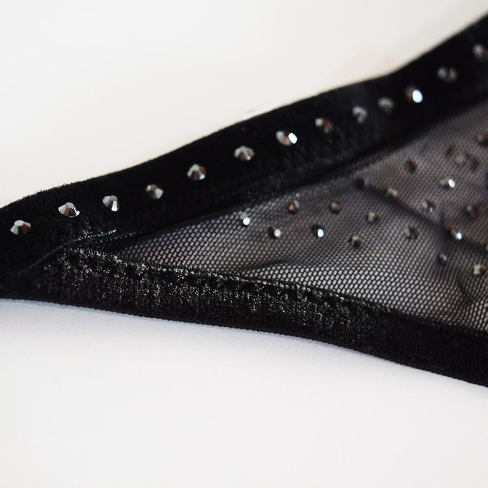 Beautiful String with Rhinestones - Picture 8 of 15